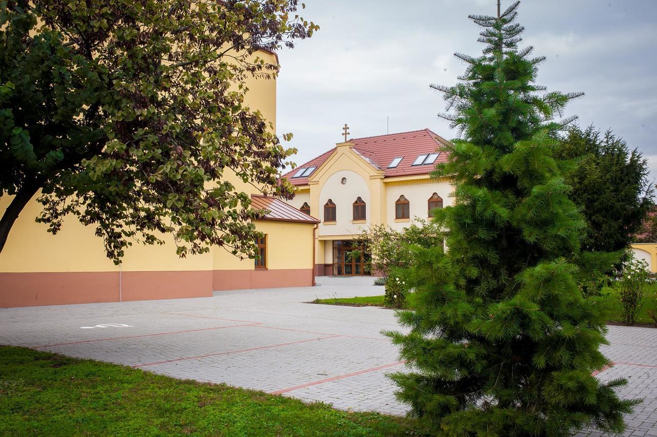 Mamre Szallo Хайдубёсёрмень Экстерьер фото